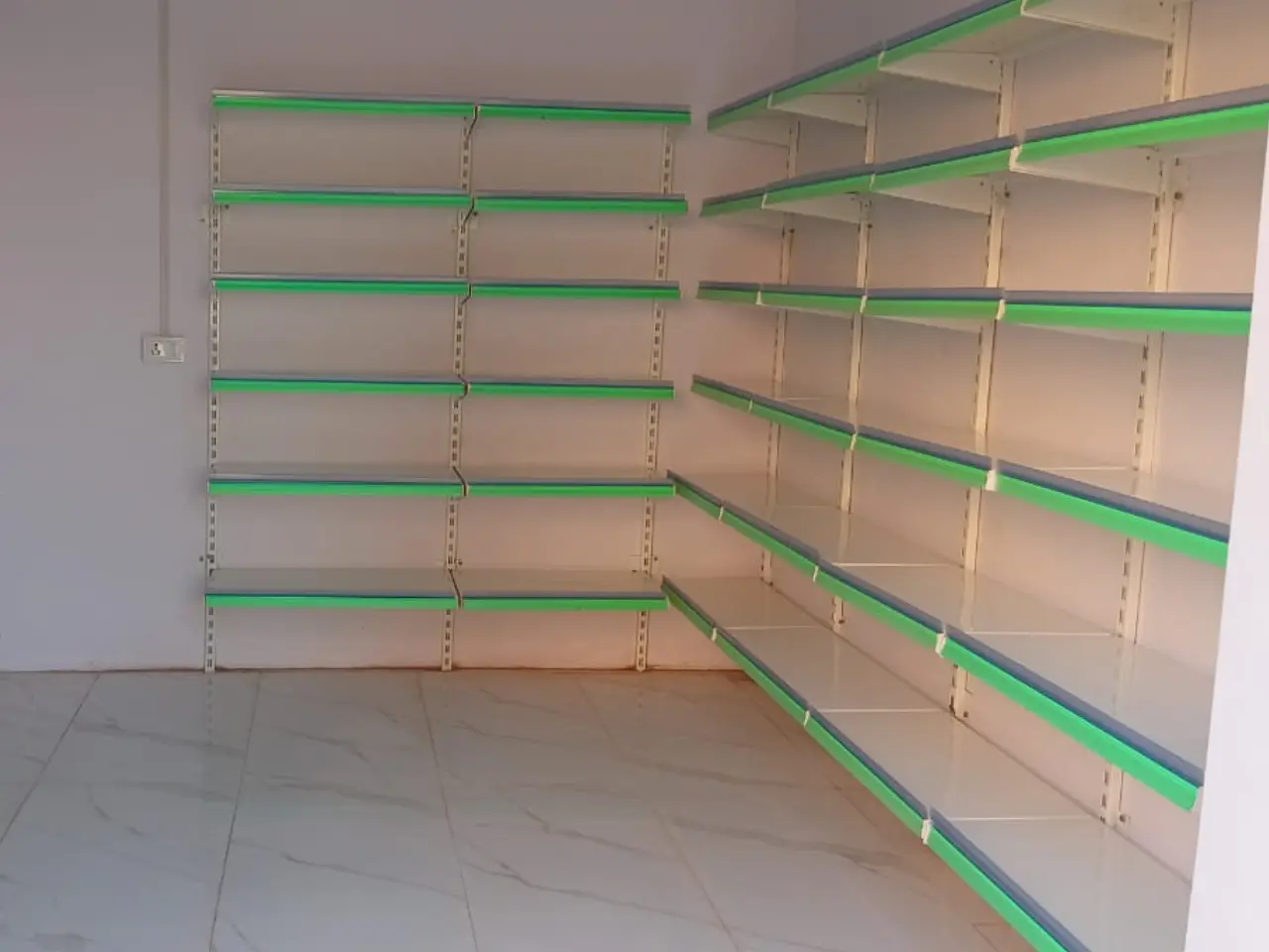 848570775_wall channel display racks Rajasthan.webp